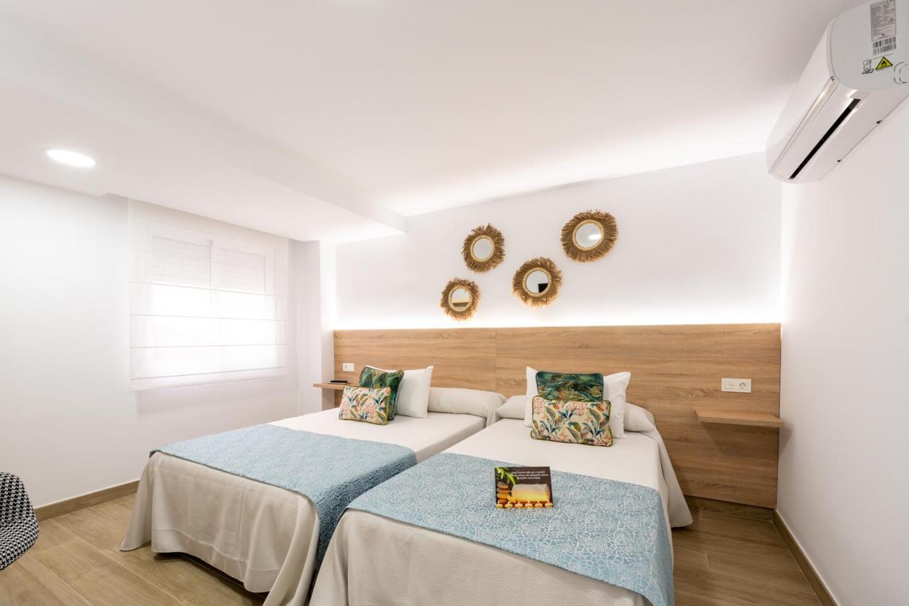Hostal Romerito มาลากา ภายนอก รูปภาพ
