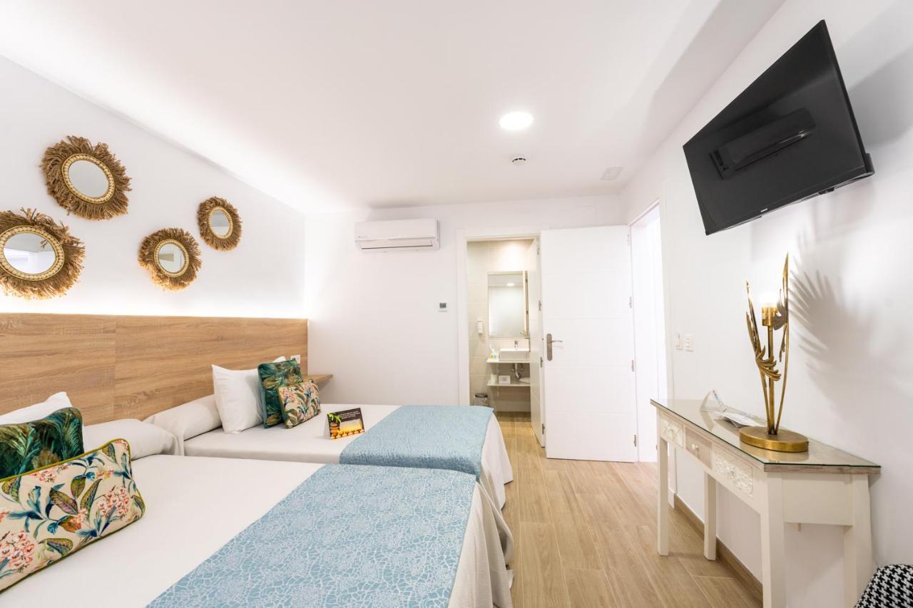 Hostal Romerito มาลากา ภายนอก รูปภาพ